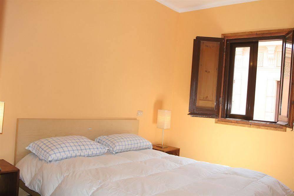 Vidre Home - Plaza Real Barcellona Esterno foto