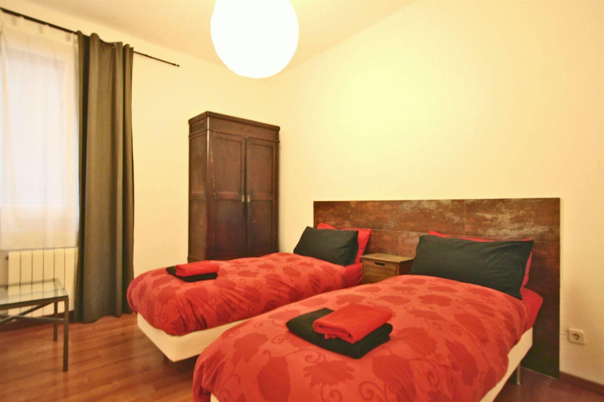 Vidre Home - Plaza Real Barcellona Esterno foto