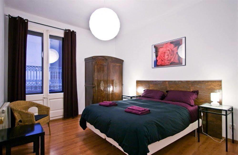 Vidre Home - Plaza Real Barcellona Esterno foto